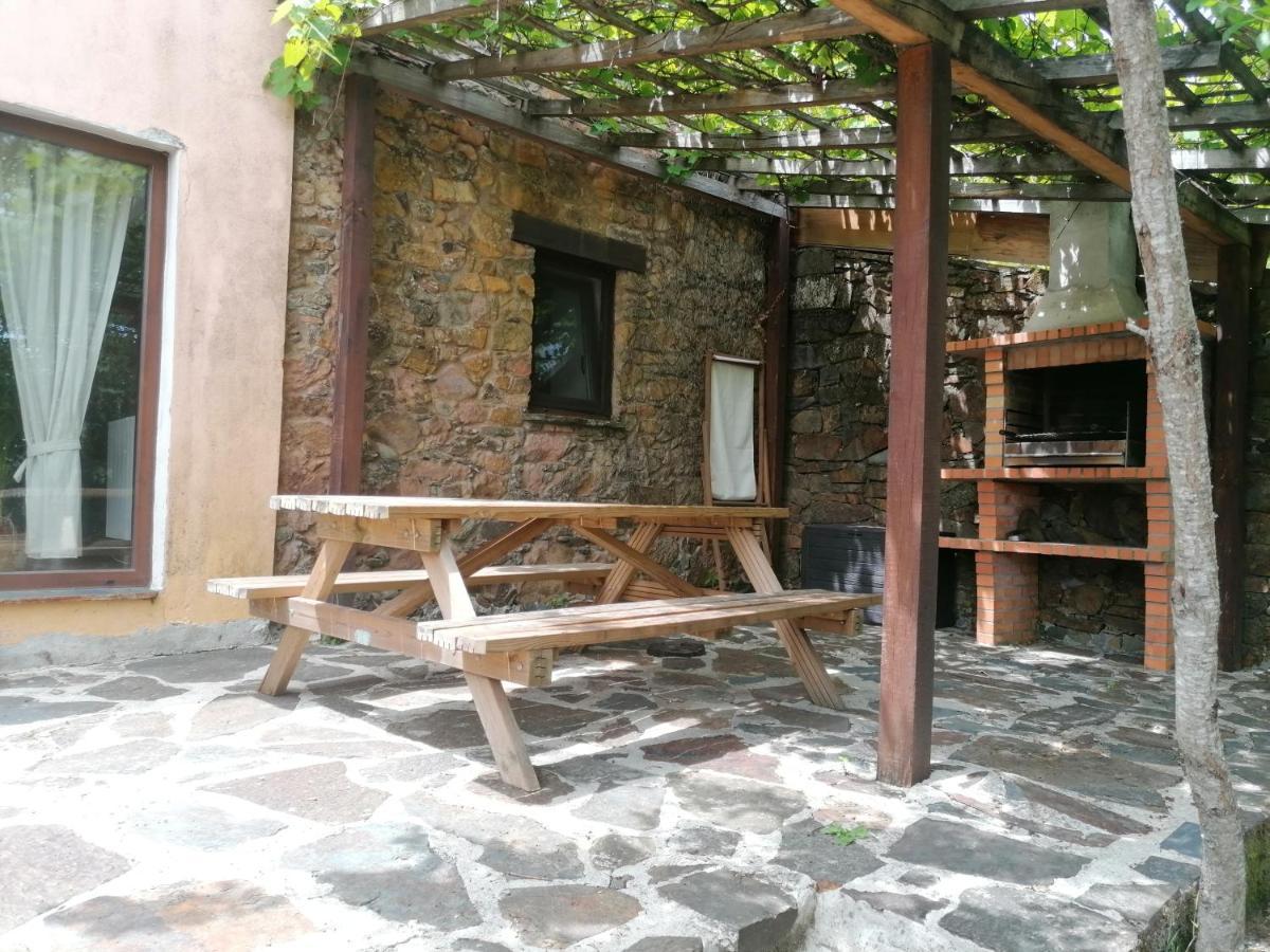 فيلا Retiro De Gondramaz - 200 M2 المظهر الخارجي الصورة